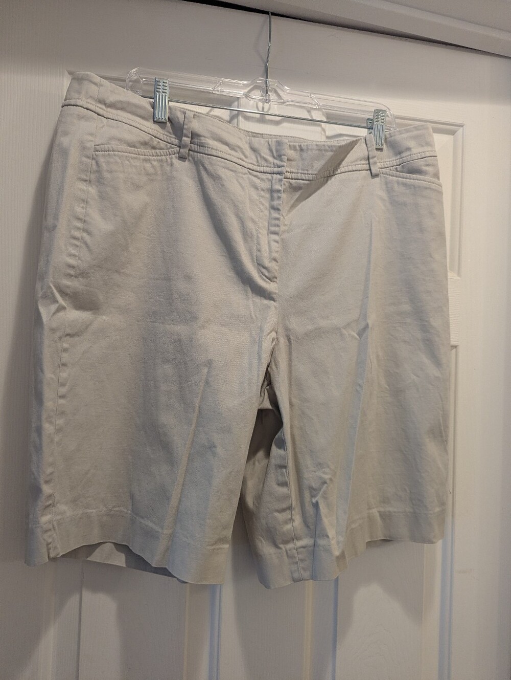 Talbots Shorts Tan Khaki "Perfect Short " Bermuda Long Shorts Sz 16 *EUC